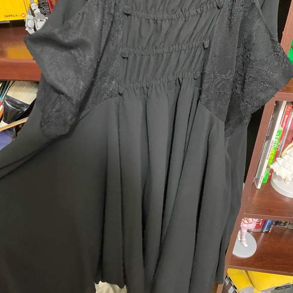 Gothic Lolita Dress - Picture 3 of 4